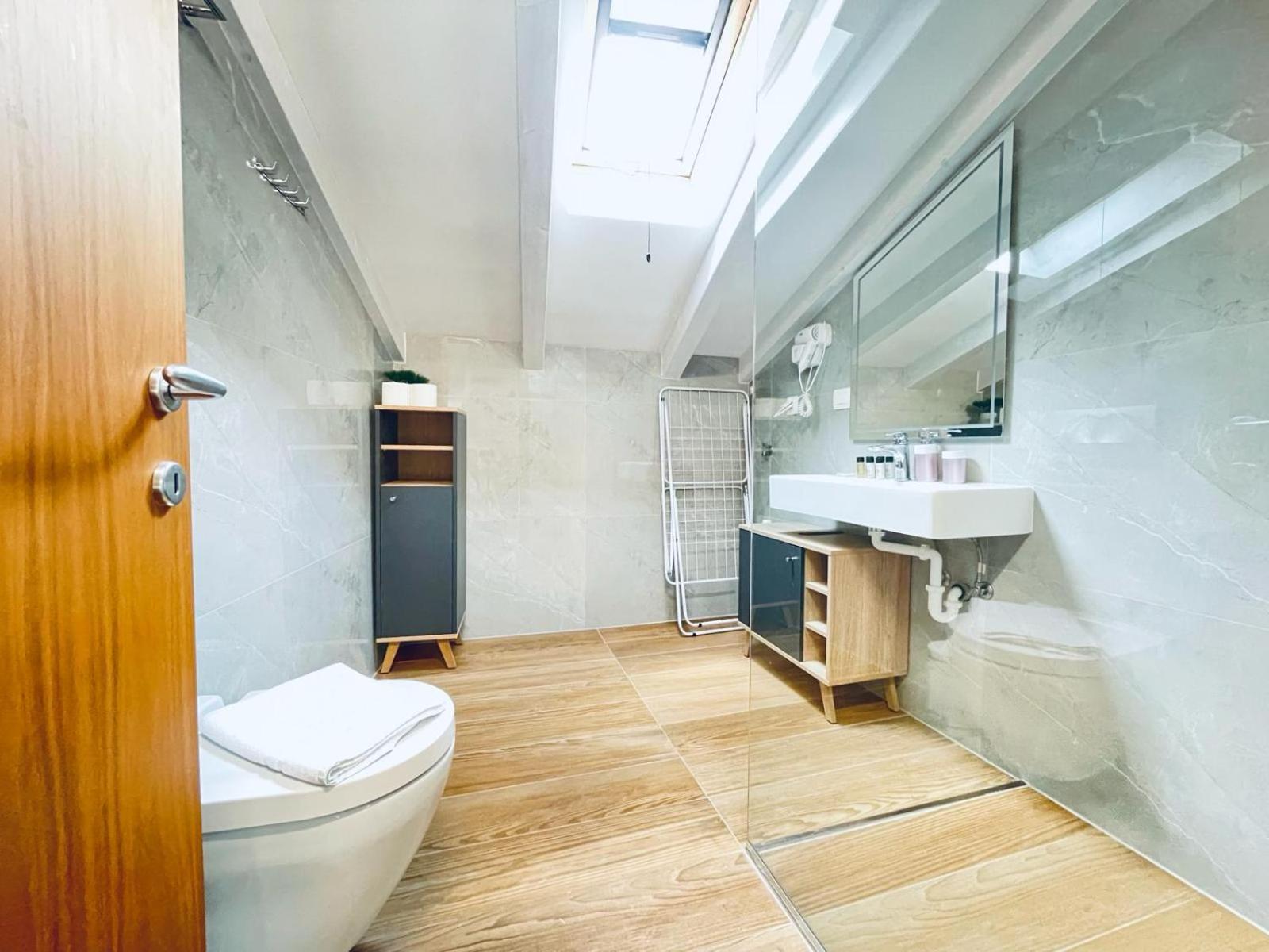 Fazana City Rooms With Free Parking Exterior foto